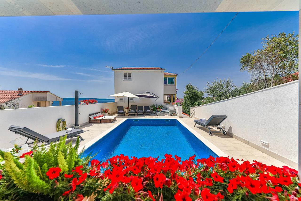 Apartments Villa Nea Leona Trogir Eksteriør billede