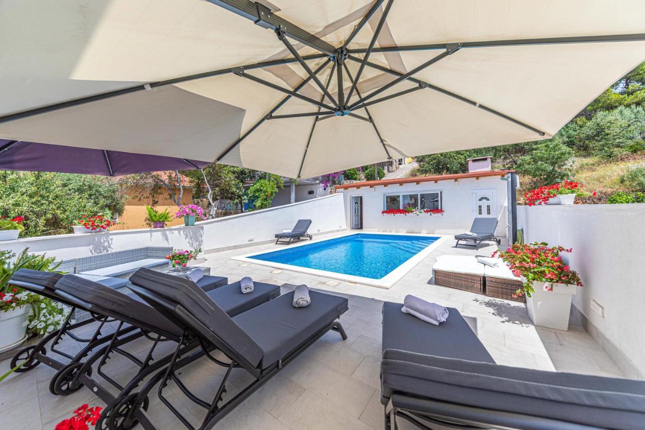 Apartments Villa Nea Leona Trogir Eksteriør billede