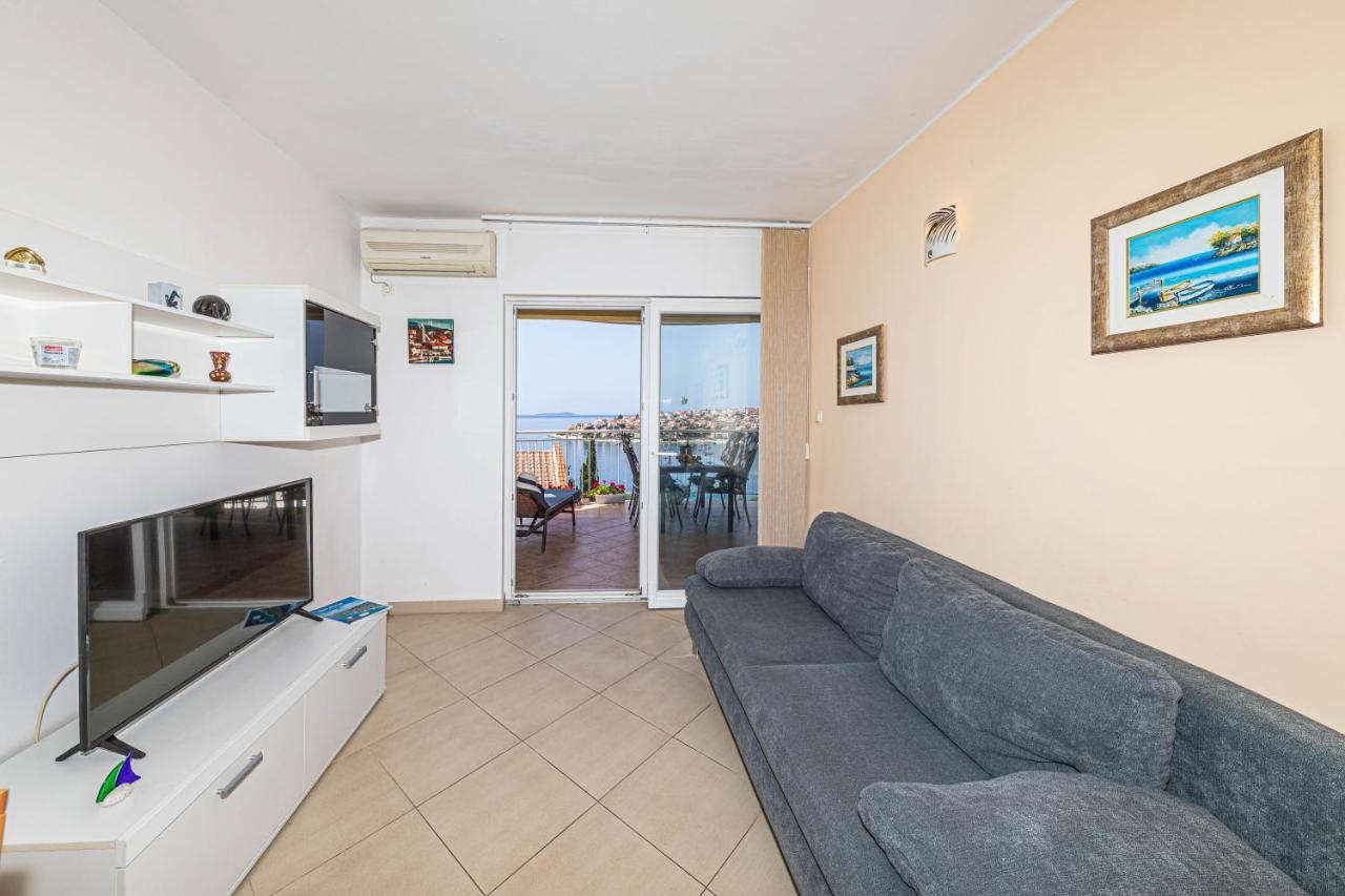 Apartments Villa Nea Leona Trogir Eksteriør billede