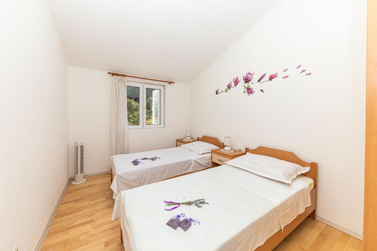 Apartments Villa Nea Leona Trogir Eksteriør billede