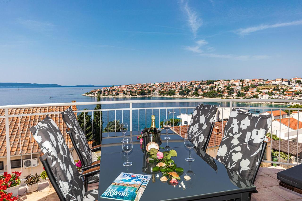 Apartments Villa Nea Leona Trogir Eksteriør billede