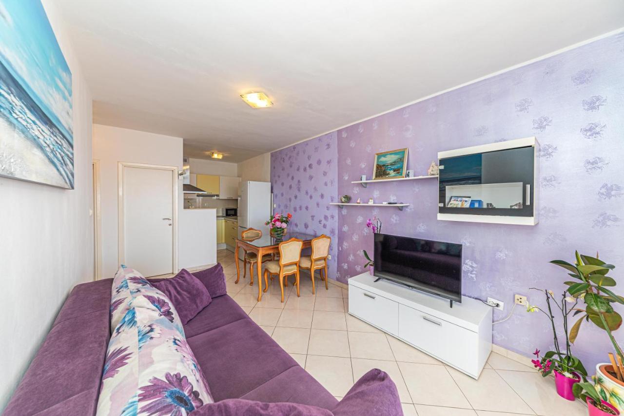 Apartments Villa Nea Leona Trogir Eksteriør billede